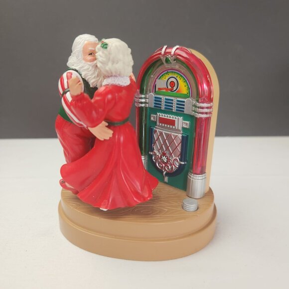 Santa Best Christmas Eve Musical Ornament Centerpiece - Plays Jingle Bell Rock - Picture 10 of 12